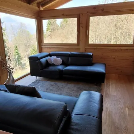 Cozy Nature House Colico